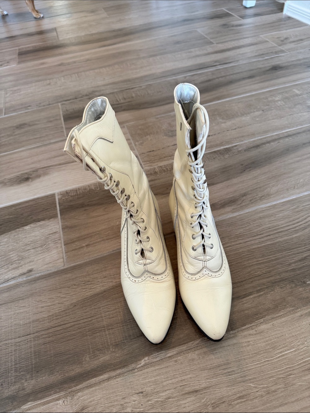 Oak Tree Farms 8 1/2 Steeple wedding granny boots